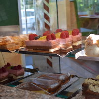 Kuchen- und Tortenvitrine